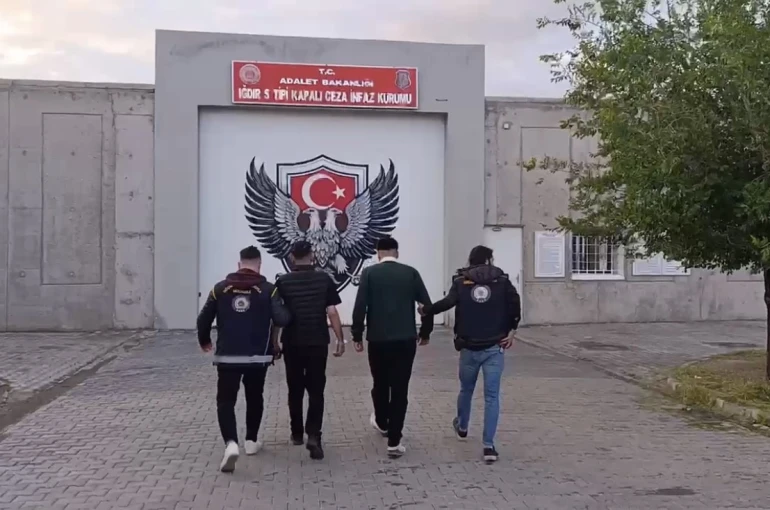 İnsan ticareti suçundan aranan 2 şüpheli, Dilucu Sınır Kapısı’nda yakalandı