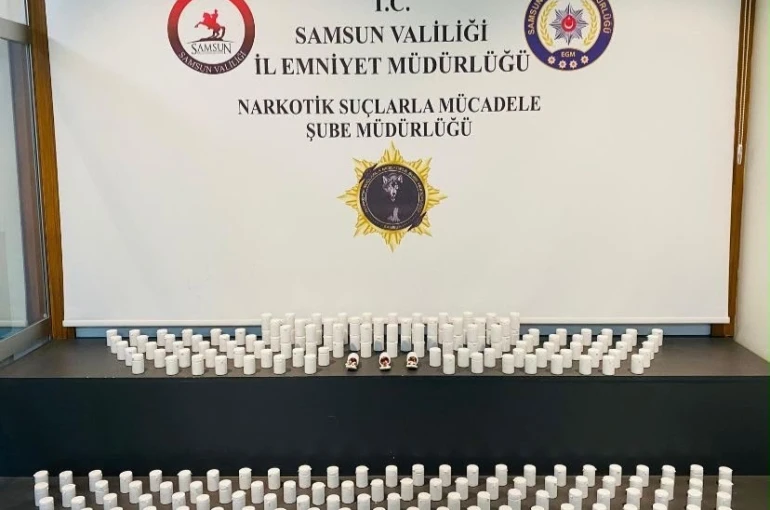 İş yerine narkotik baskını: 11 bin 650 sentetik ecza ele geçirildi