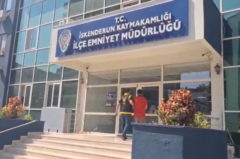 İskenderun’da 3 yıl 4 ay hapis cezasıyla aranan şahıs yakalandı