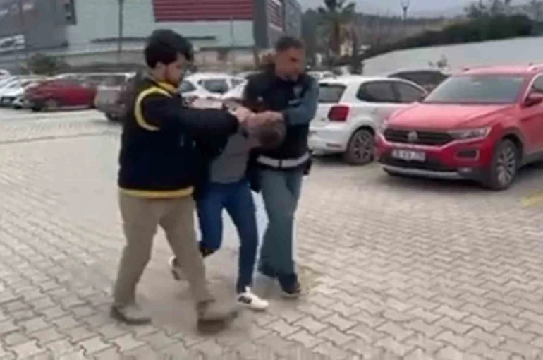 İskenderun’da 5 ayrı suçtan aranan şahıs yakalandı