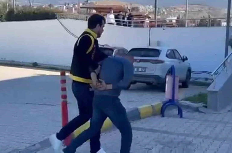 İskenderun’da asayiş operasyonu; 2 tutuklama