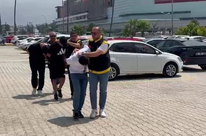 İskenderun’da evinde silah yakalanan şahıs tutuklandı