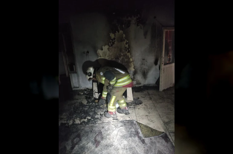 İskendurun’da ev yangını