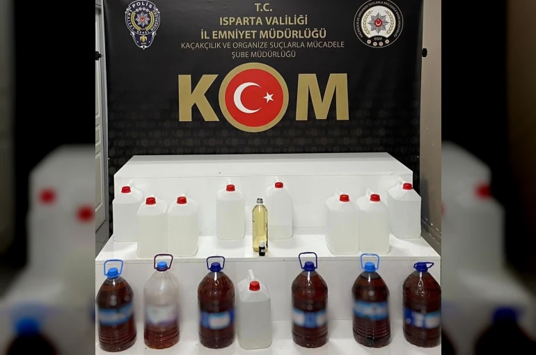 Isparta’da kaçak alkol operasyonu: 69 litre sahte içki ele geçirildi