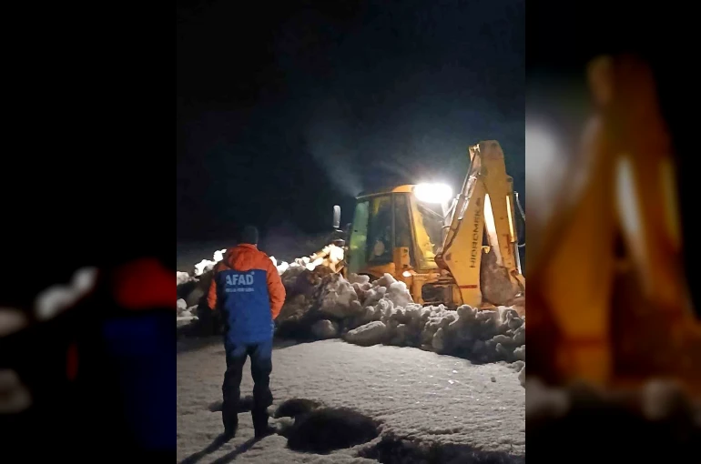 Isparta’da karla kaplı yaylada mahsur kalan 2 kişi kurtarıldı