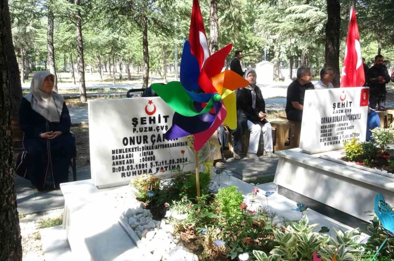 Isparta’da şehitler dualarla anıldı