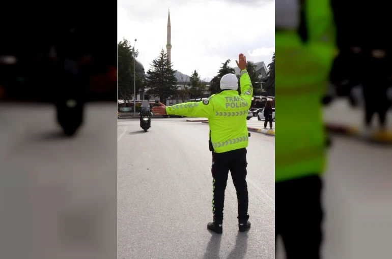 Isparta’da son bir haftada polis denetimlerinde 58 aranan şahıs yakalandı