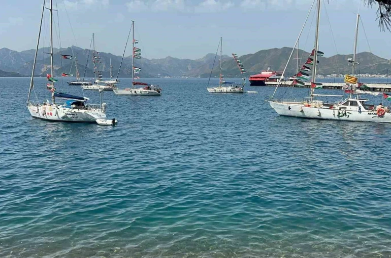 İsrail zulmüne uğrayan "Global Sumud Filosu"ndan bir grup Marmaris’e geldi