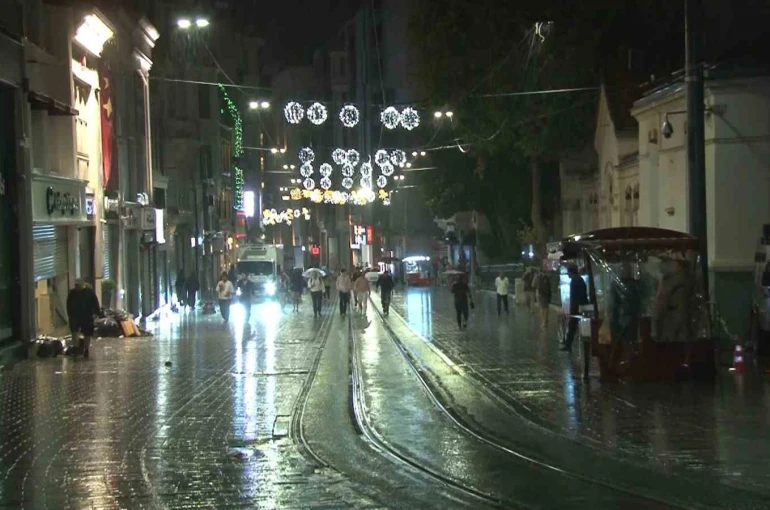 İstanbul Avrupa Yakası’nda beklenen yağış başladı
