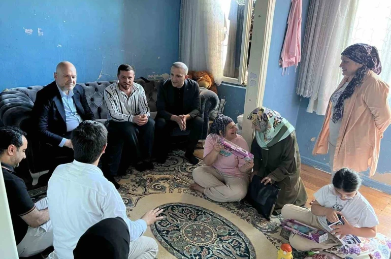 İstanbul milletvekilleri vatandaşın nabzını pazar yerlerinde tuttu