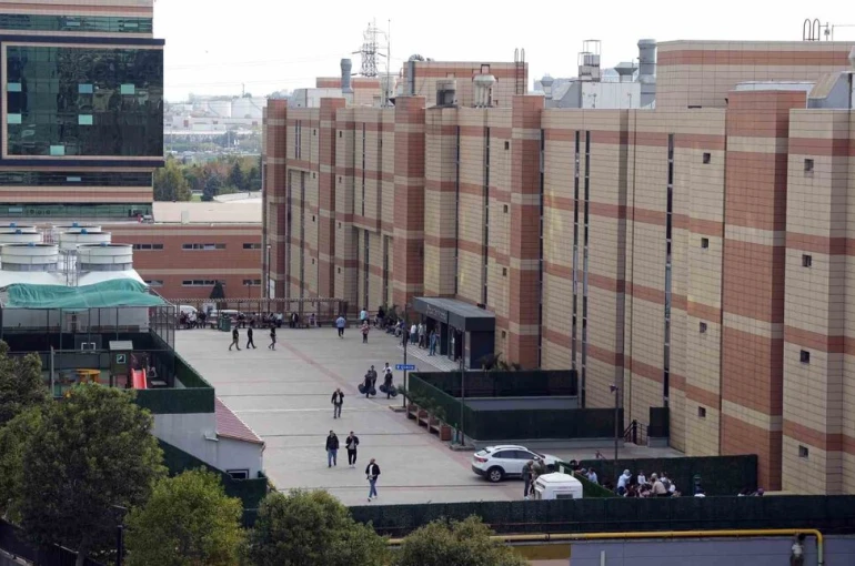 İstanbul Valiliği’nden ‘deprem’ açıklaması: "Herhangi bir hasar bilgisi alınmamıştır, ekiplerimiz incelemelere başlamıştır"