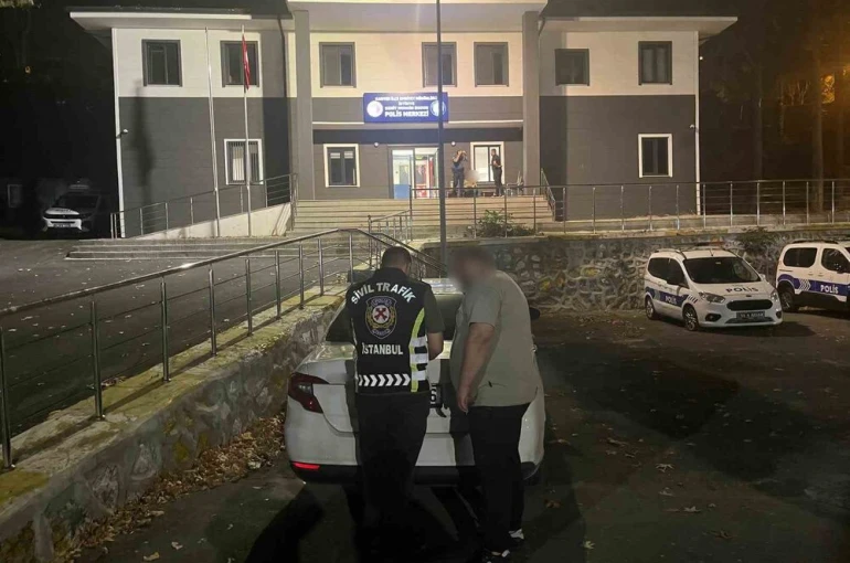 İstanbul’da trafiği birbirine katan 6 maganda kamerada