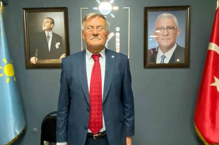 İYİ Parti Alaşehir’de Başkan Ulutaş güven tazeledi