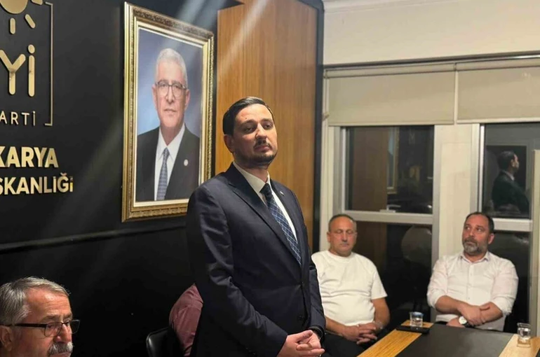 İYİ Parti Sakarya İl Başkanı Uçak 6 ilçe başkanıyla birlikte partisinden istifa etti