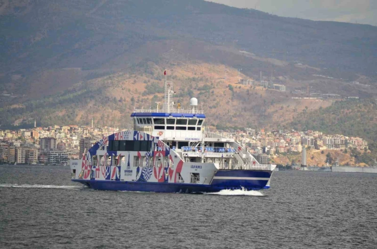 İZDENİZ’in ek seferleriyle 20 bin araç trafiğe çıkmadı