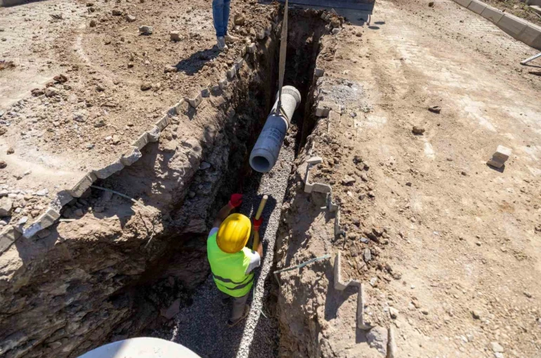 İzmir Büyükşehir’den Seferihisar’ın altyapısına 140 milyon liralık yatırım