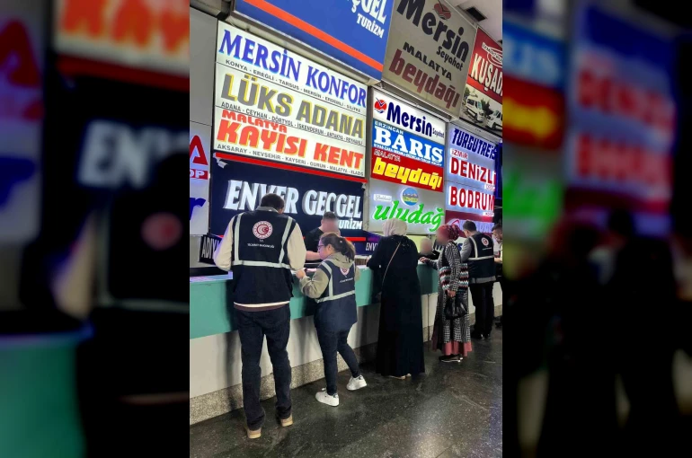 İzmir Otogarı’nda bayram denetimleri sürüyor