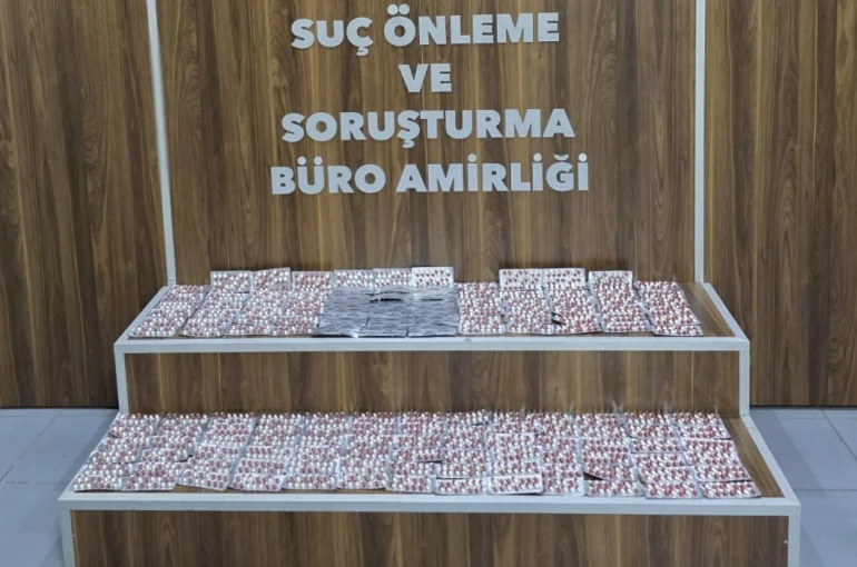 İzmir’de 2 bin 226 uyuşturucu hap ele geçirildi