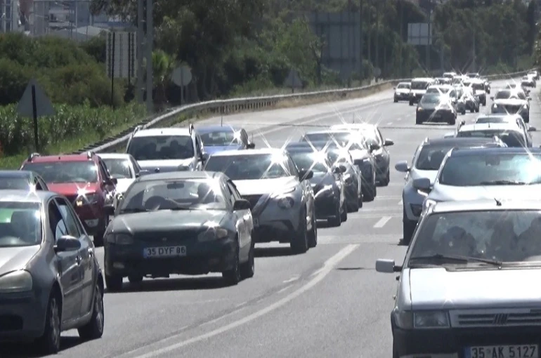 İzmir’de araç sayısı 2 milyon 144 bini geçti