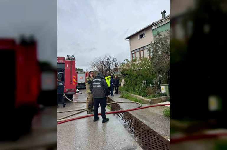 İzmir’de çıkan ev yangınında bir kişi hayatını kaybetti