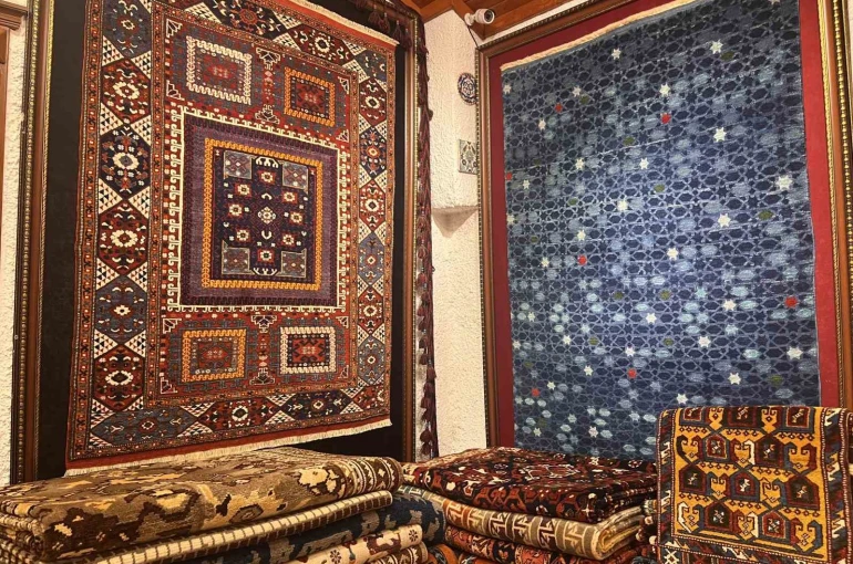 İzmir’de dokunan el halıları Türkiye ve Avrupa’daki sarayları süslüyor