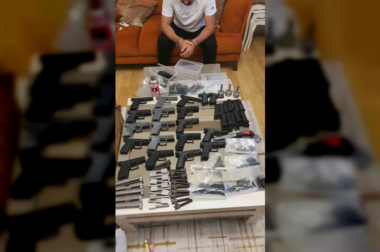 İzmir’de suç örgütlerine operasyon: 38 gözaltı 