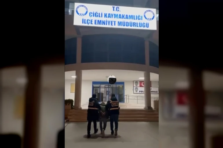İzmir’de uyuşturucu operasyonu: 17 bin 280 sentetik ecza hapı ele geçirildi