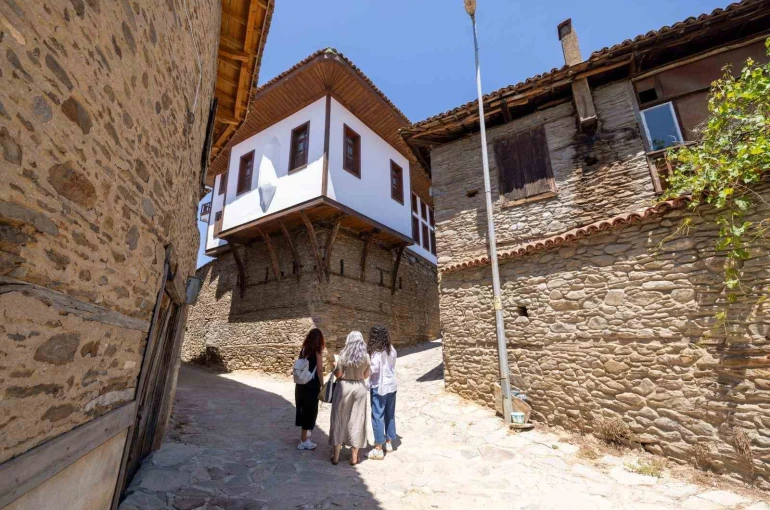 İzmir’in tarihi mirasına koruma kalkanı