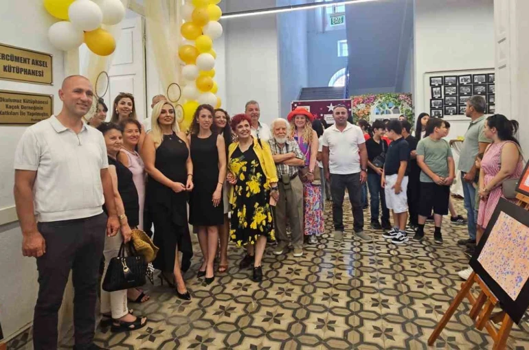 İzmir’in tarihi okuluna hayırsever ve gönüllü desteğiyle modern kütüphane