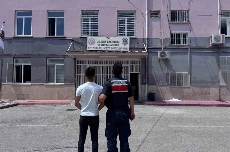 Jandarma çeşitli suçlardan aranan 46 kişi yakalandı