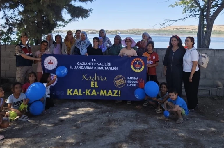 Jandarma ekipleri KADES uygulamasını tanıttı