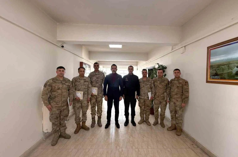 Jandarma personeline başarı belgesi verildi