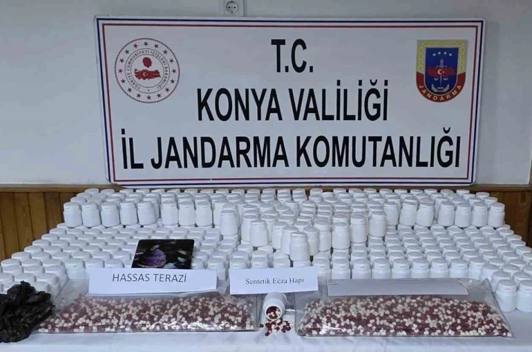 Jandarmadan uyuşturucu tacirlerine operasyon