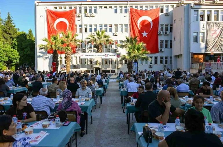 Jandarmanın 187. kuruluş yılı Manisa’da şehit aileleri ve gazilerle kutlandı