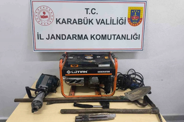 Kaçak kazı ve uyuşturucu operasyonlarında 11 kişi yakalandı