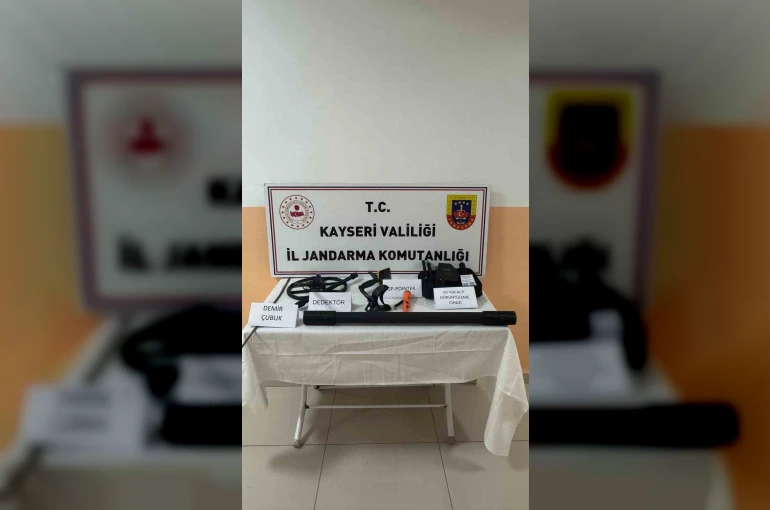 Kaçak kazı yapan şahıslara suçüstü: 3 gözaltı