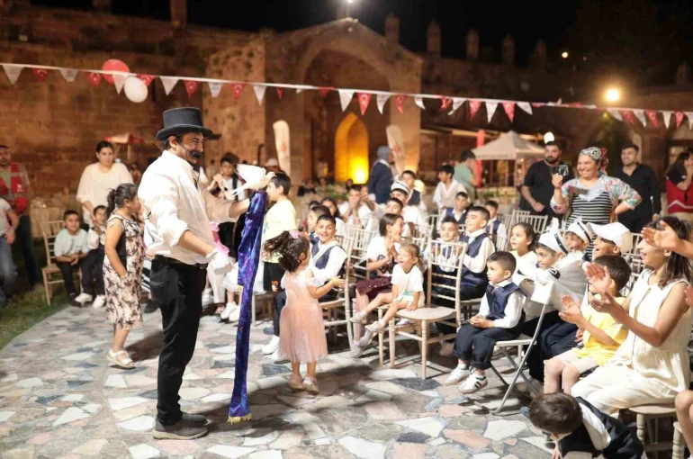 Kadim vakıf geleneği tarihi Kervansarayda yaşatıldı