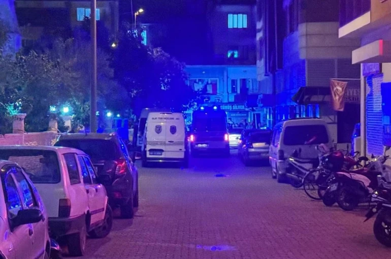 Kadınları vurdu, polisten kaçamayınca kendini de vurdu
