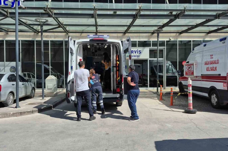 Kafa kafaya çarpıştılar: 7 yaralı