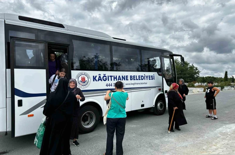 Kağıthane Belediyesi’nden vatandaşlara mezarlık ziyareti kolaylığı