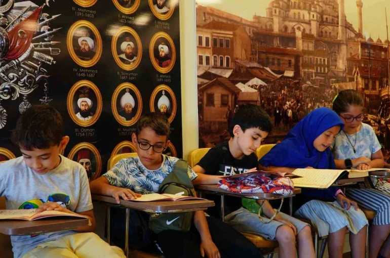 Kağıthane’de çocuklara uygulamalı eğitim veren ‘Yaşam Beceri Atölyeleri’ sürüyor