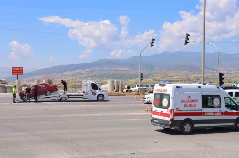 Kahramanmaraş’ta 2 farklı trafik kazasında 2 kişi yaralandı