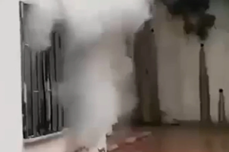 Kahramanmaraş’ta ev yangını: Mahsur kalan 3 kişiyi itfaiye kurtardı 