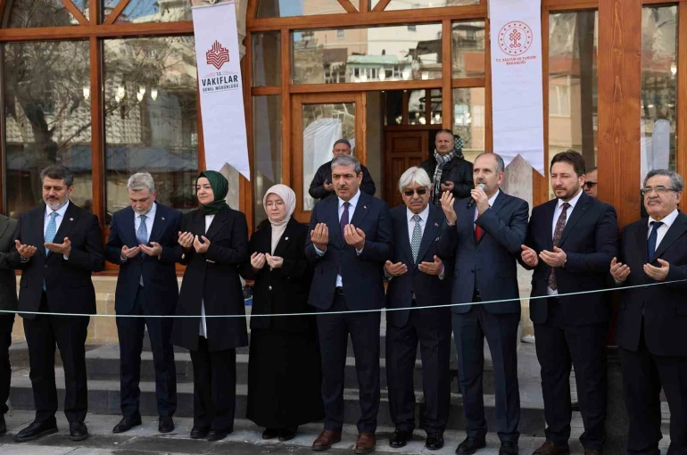 Kahramanmaraş’ta restorasyonu tamamlanan 5 cami daha ibadete açıldı
