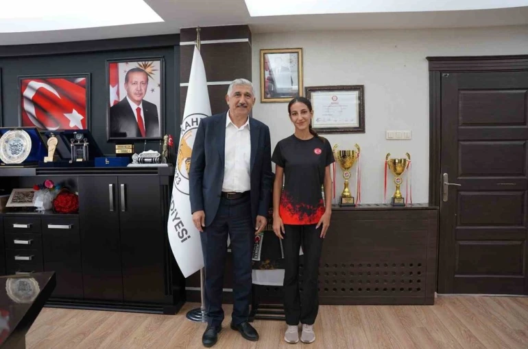 Kahta Belediye Başkanı Hallaç’tan spora tam destek