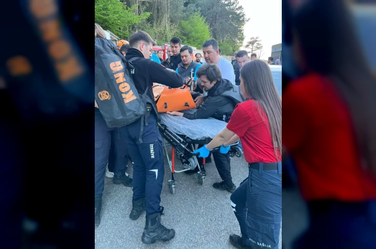 Kalp krizi geçirip dereye düştü 