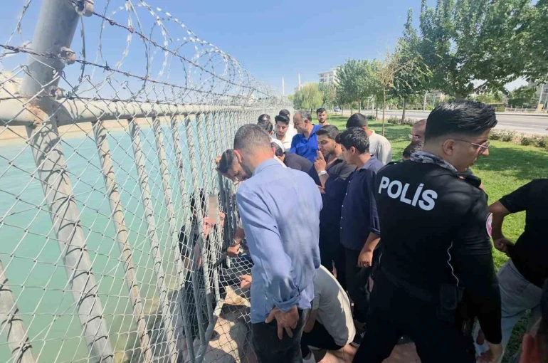 Kanalda boğulma tehlikesi geçiren 2 çocuk valinin korumaları tarafından kurtarıldı
