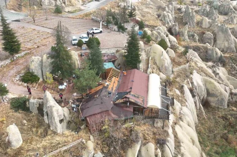 Kapadokya’da kaçak yapı için yıkım kararı 