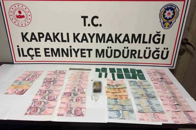 Kapaklı’da uyuşturucuyla yakalanan 2 şüpheli tutuklandı