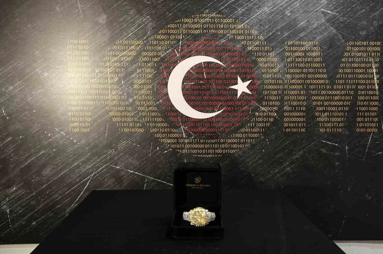 Kapalıçarşı’da satılmaya çalışılan 80 karatlık kaçak elmas sergilendi 